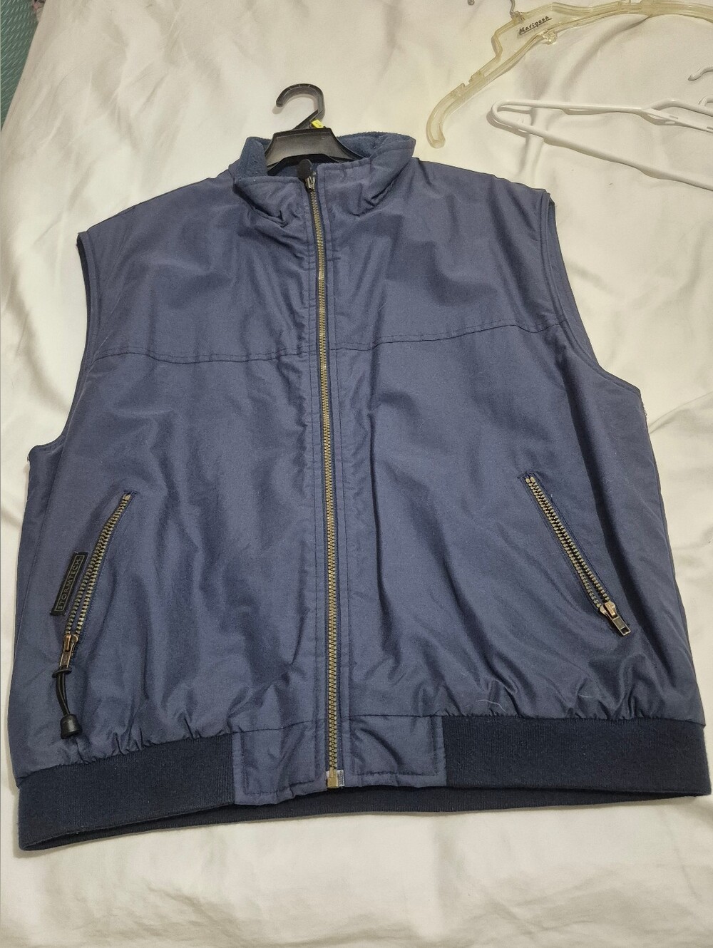 Men's Navy Sleeveless Zip-Front Windproof Vest